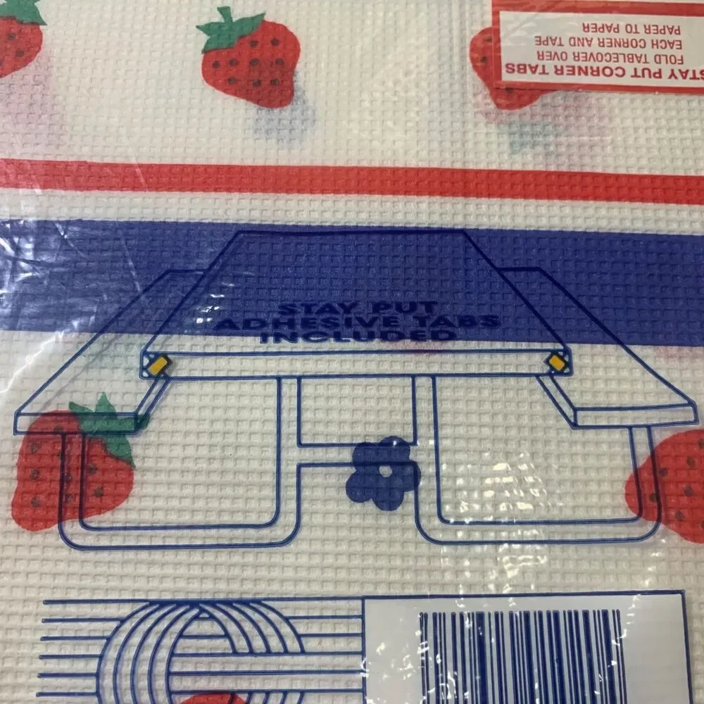 Vintage Linette Strawberry Absorbent Tissue 2 Ply Table Cover 44x96 Cottagecore